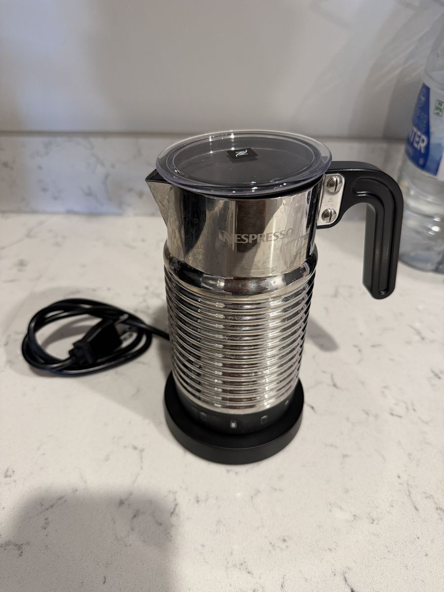 Nespresso Aeroccino 4 Milk Frother