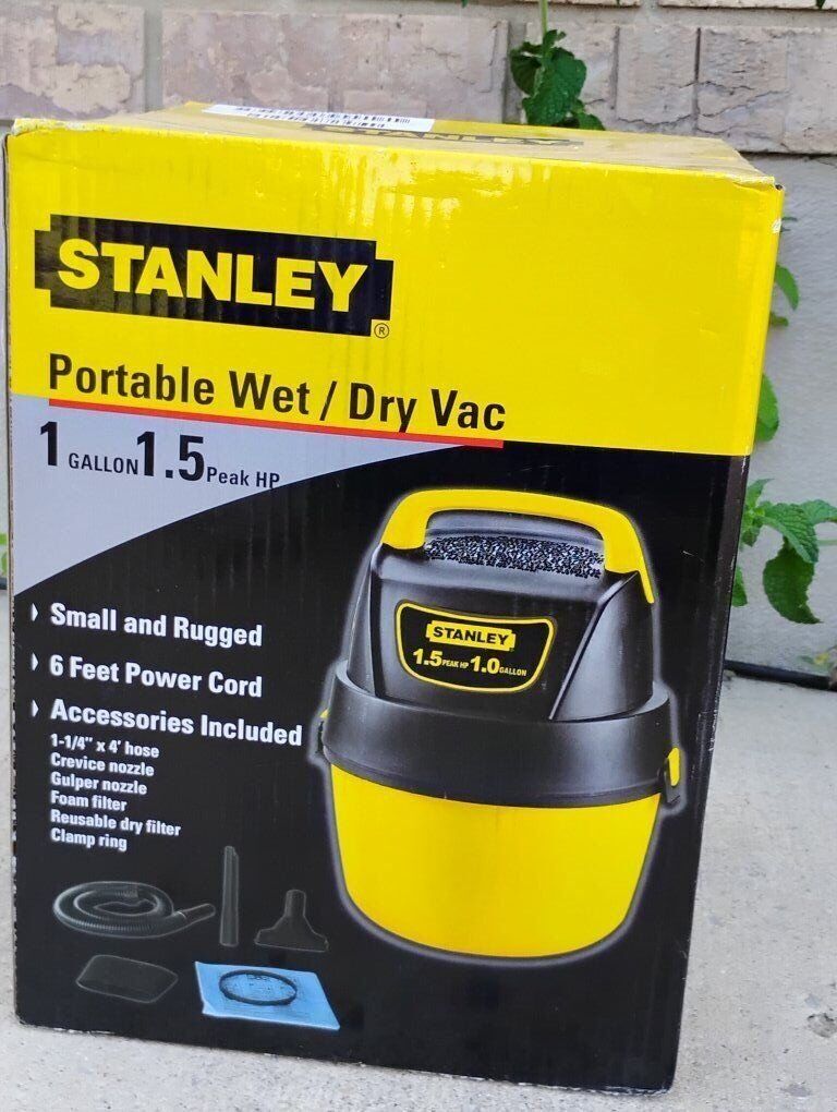 Stanley Portable Wet/Dry Vacuum with Accessories New
