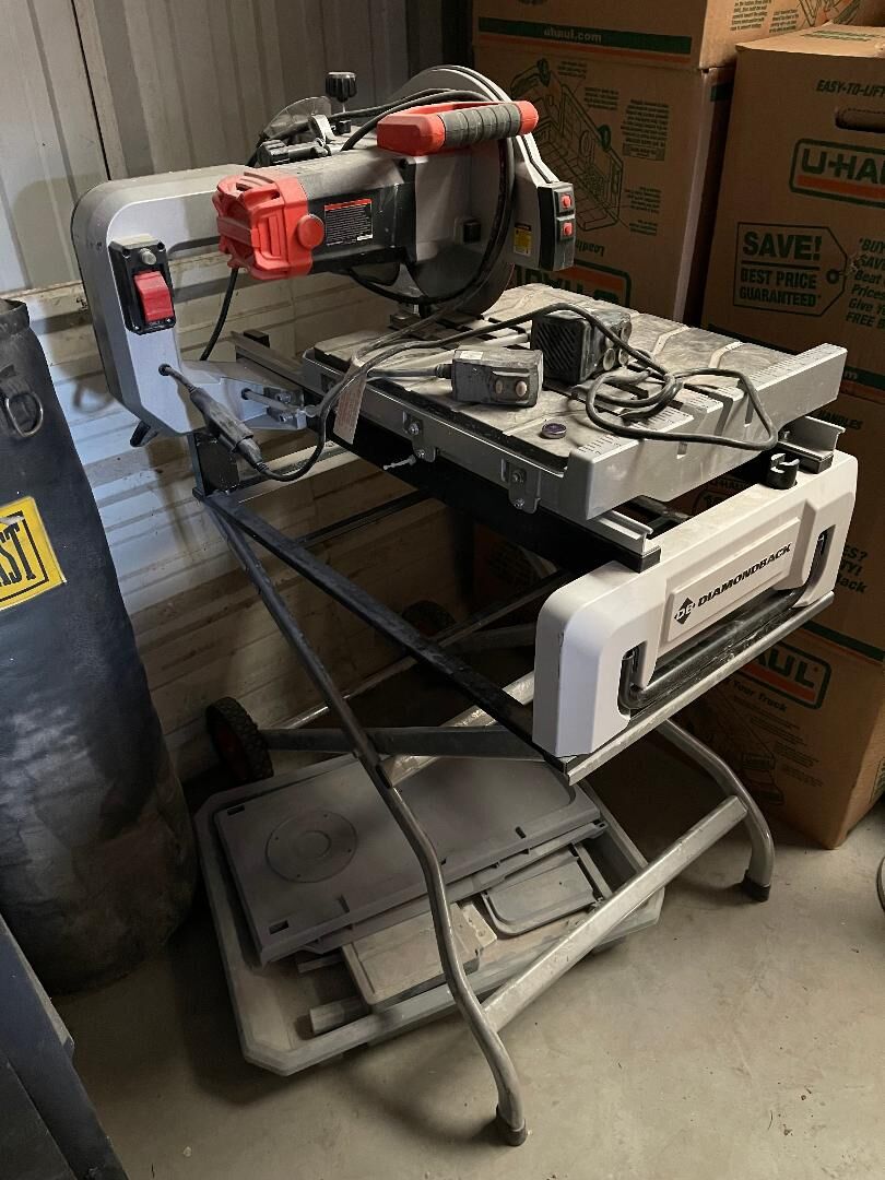 Diamondback Ceramic Tile Cutter