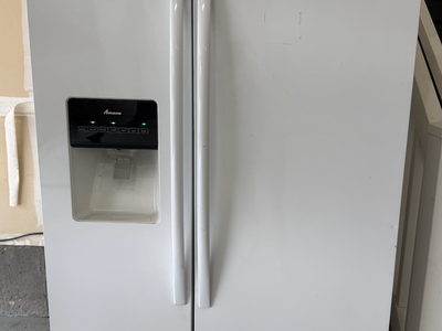 Fridge - Amana side-by-side