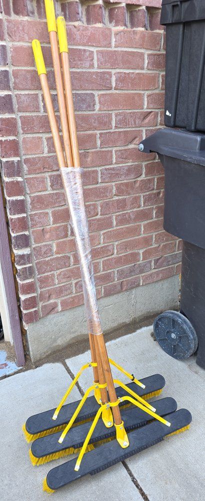 Commercial grade Push Broom