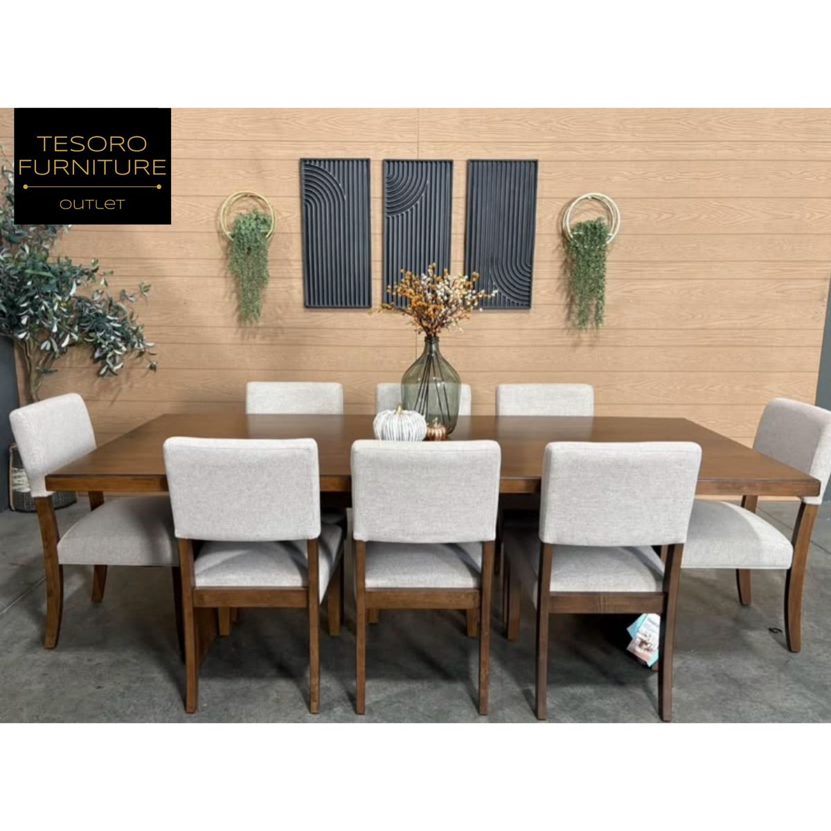 THOMASVILLE MODERN DINING SET WE OFFER DELIVERY