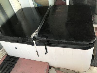 2 person lifestyle spa hot tub with brand new 3 hp motor everything works just needs a heat element