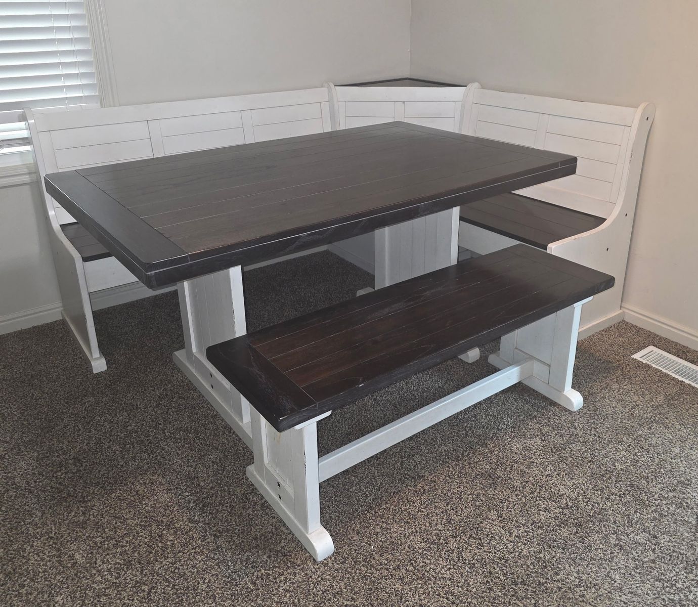 Breakfast Nook / Corner Dining Table & Bench Set
