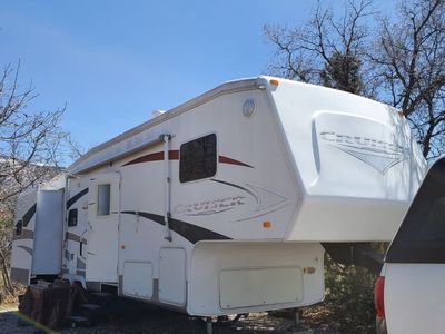 2008 Crossroad cruiser 5th wheel