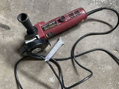 Angle grinder