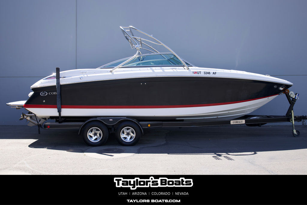 2008 Cobalt Boats 252