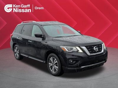 2020 Nissan Pathfinder SV