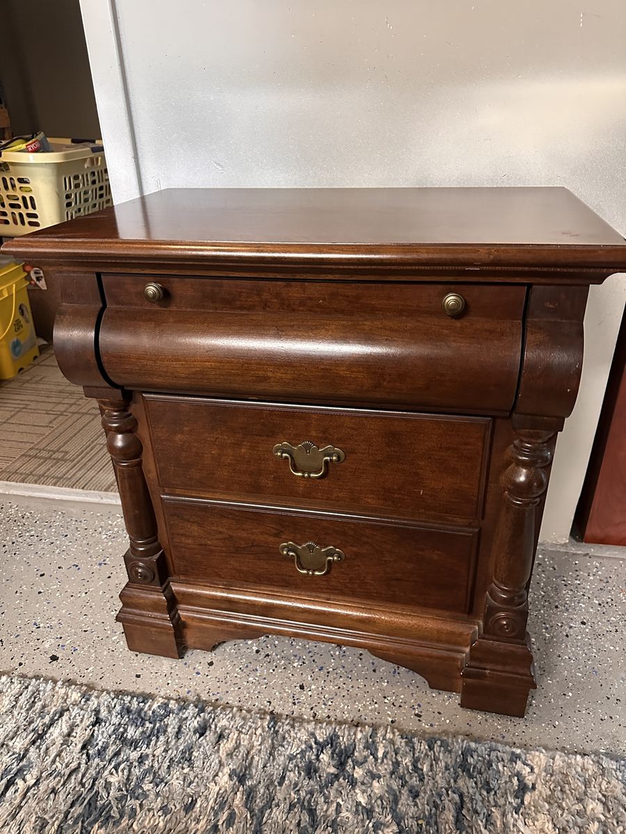 Traditional three drawer nightstands