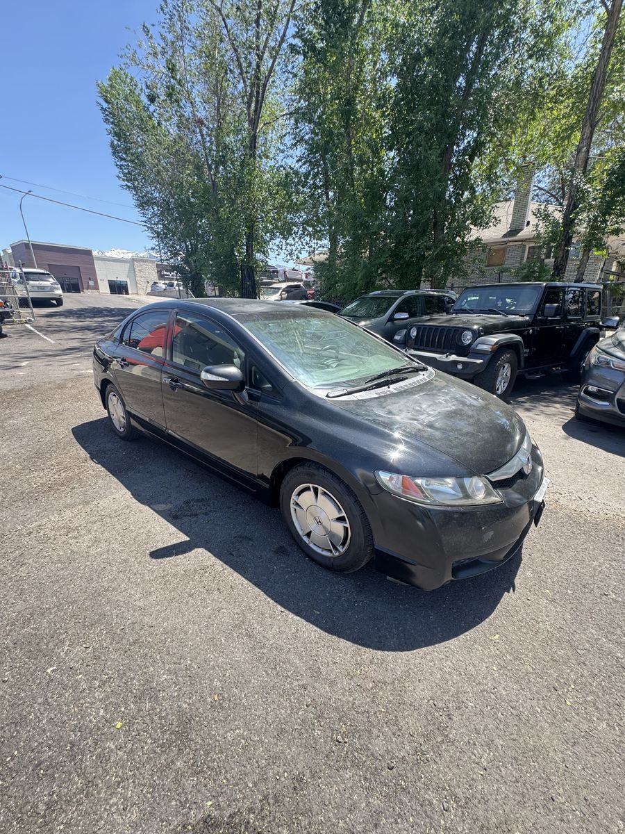 Main image 9
