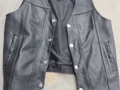 FMC Men's Black Leather Biker Vest - Size Large