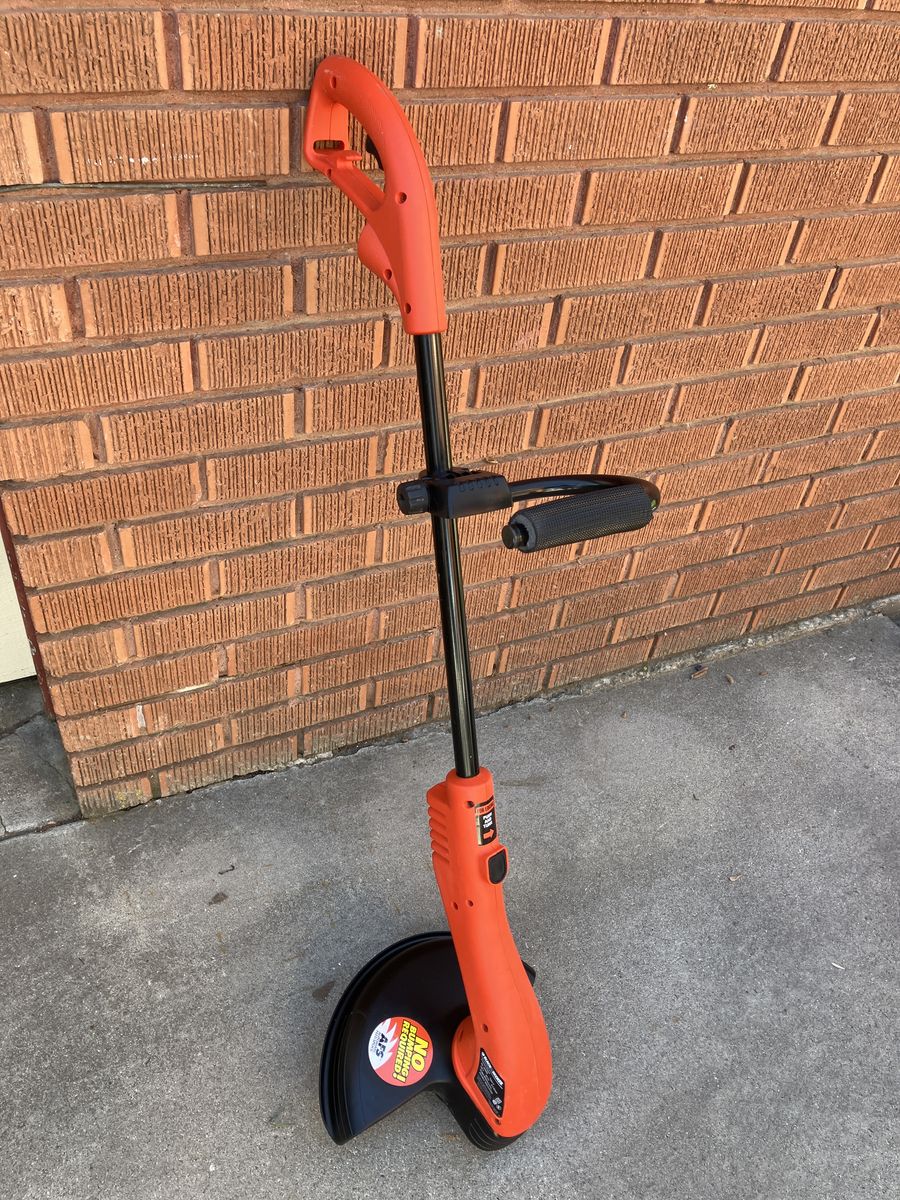 Excellent Cond Black & Decker Weed Grass Trimmer