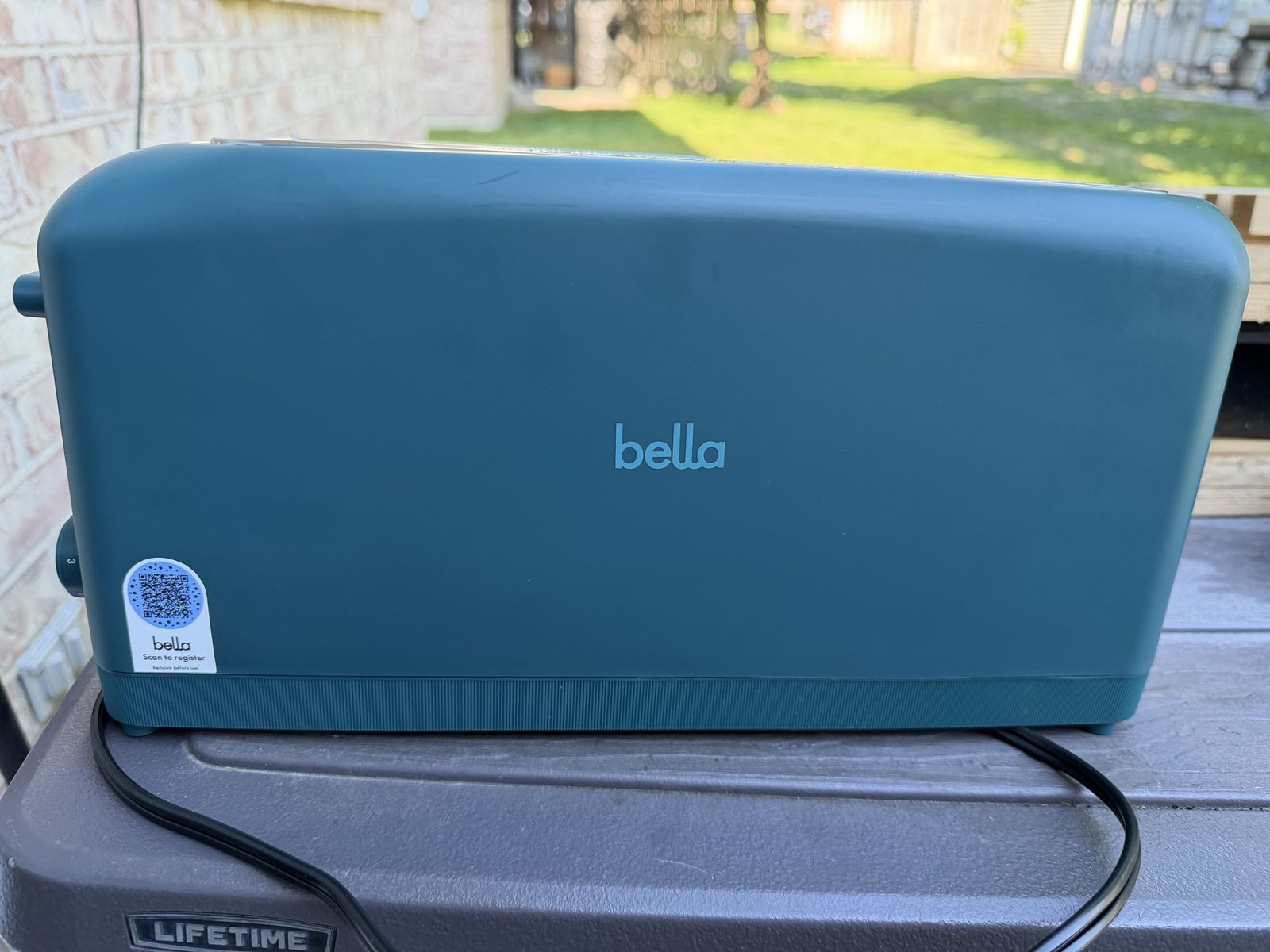 Bella Pro Series 2-Slice Extra-Wide Slot Toaster, Blue