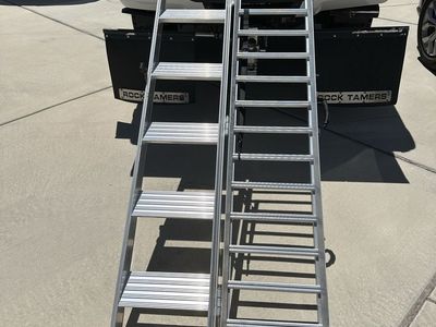 Motorcycle step ramp like new