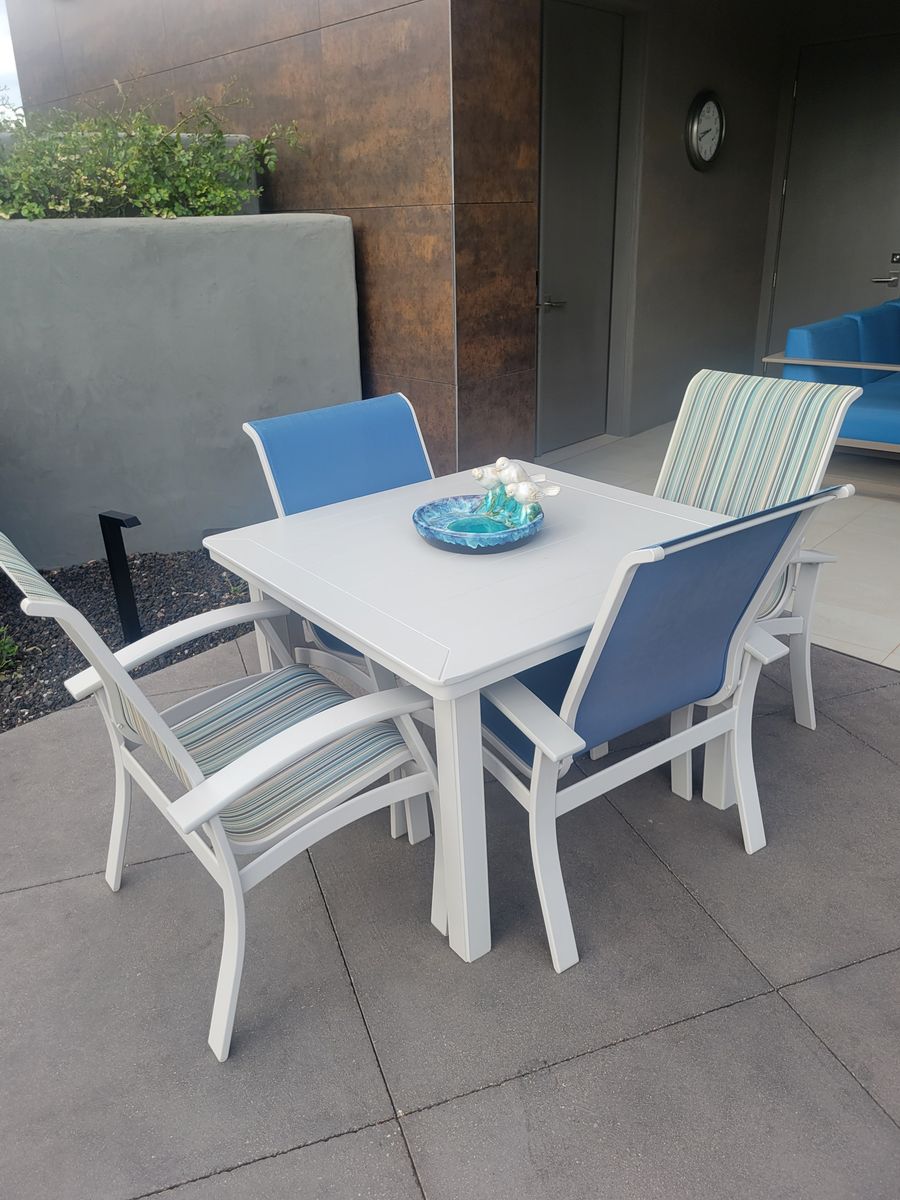 Patio Table and four chairs