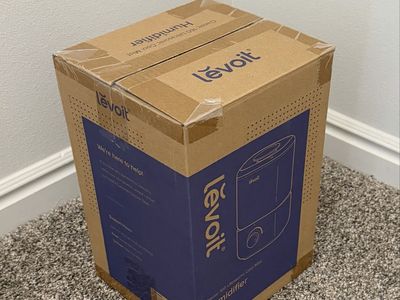 Levoit Classic 160 Ultrasonic Cool Mist Humidifier sealed in box