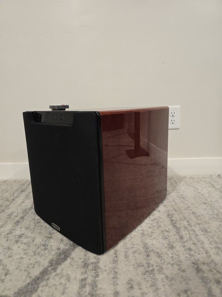 Main image 3