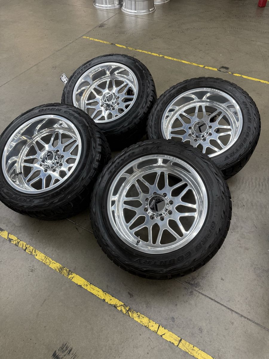 LIKE NEW 22x12 kg1 forged wheels/ 35” Toyo tires