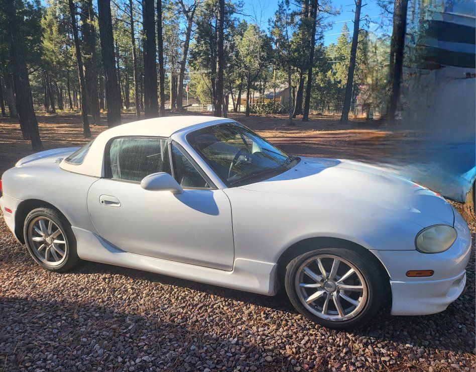 2002 Mazda MX-5 Base