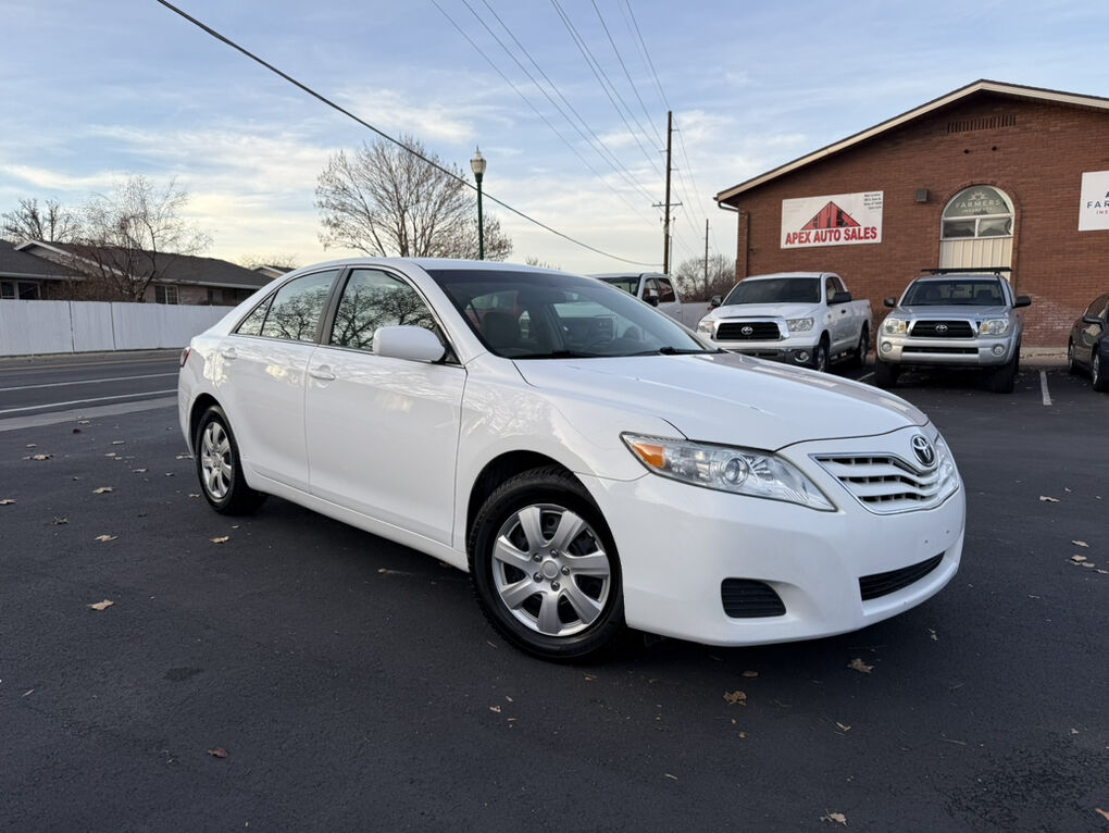 2010 TOYOTA CAMRY LE