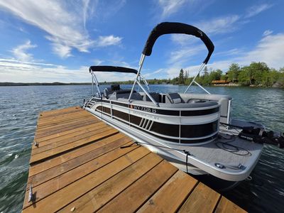 2021 Bennington L24 Swingback ESP Tri-Toon - Yamaha F250XB - Trailer - Premium Electronics/Fishing Package
