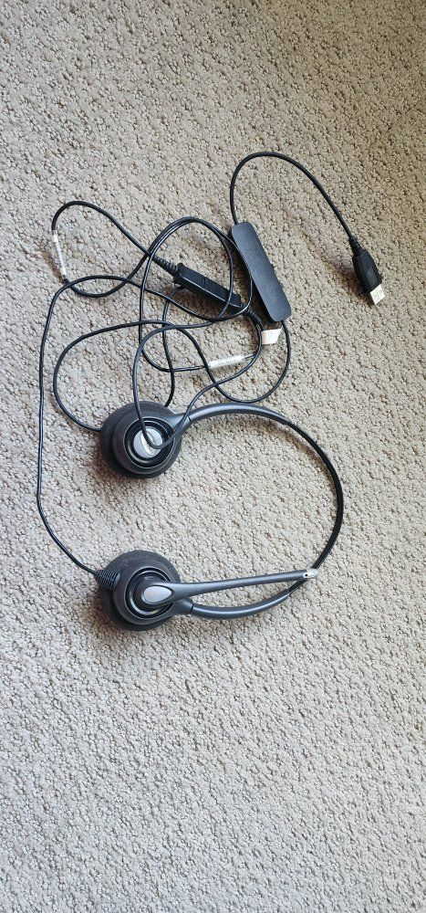 Wired Polytronic headphones