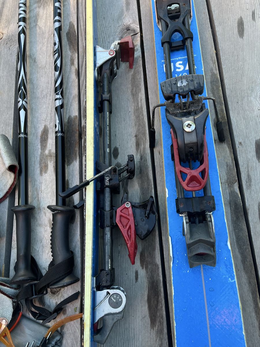 Voile E-USA Skis 168cm with Silvretta Bindings and Poles