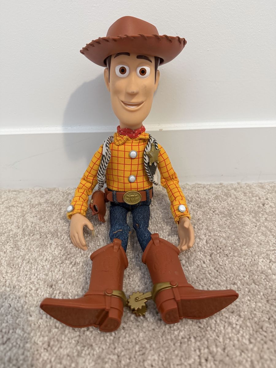 Toy Story Signature Collection Woody doll