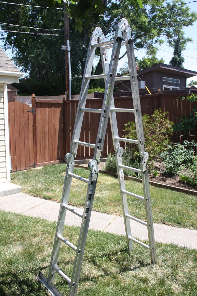 Multi-Purpose Aluminum Articulated Ladder - Step, Extension & Scaffold - Good Condition