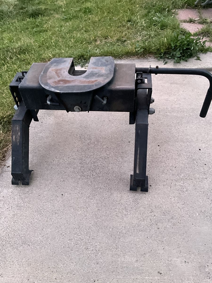 5th Wheel Hitch Parts