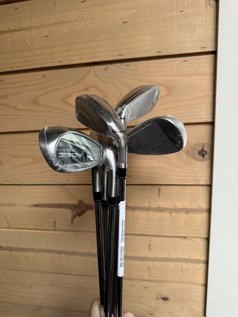 New Taylormade Stealth Iron Set 6-PW,AW