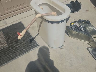 Portable Bait Tank Livewell with PVC Plumbing and Shut-Off Valve