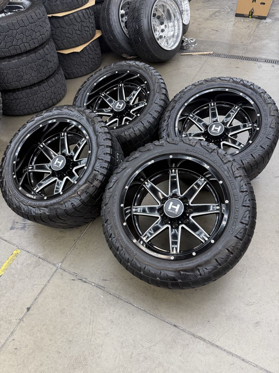 22x12 hostile wheels/ 35x12.50r22 tires 8x180