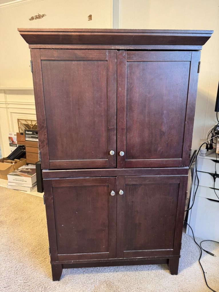 Wood Hutch