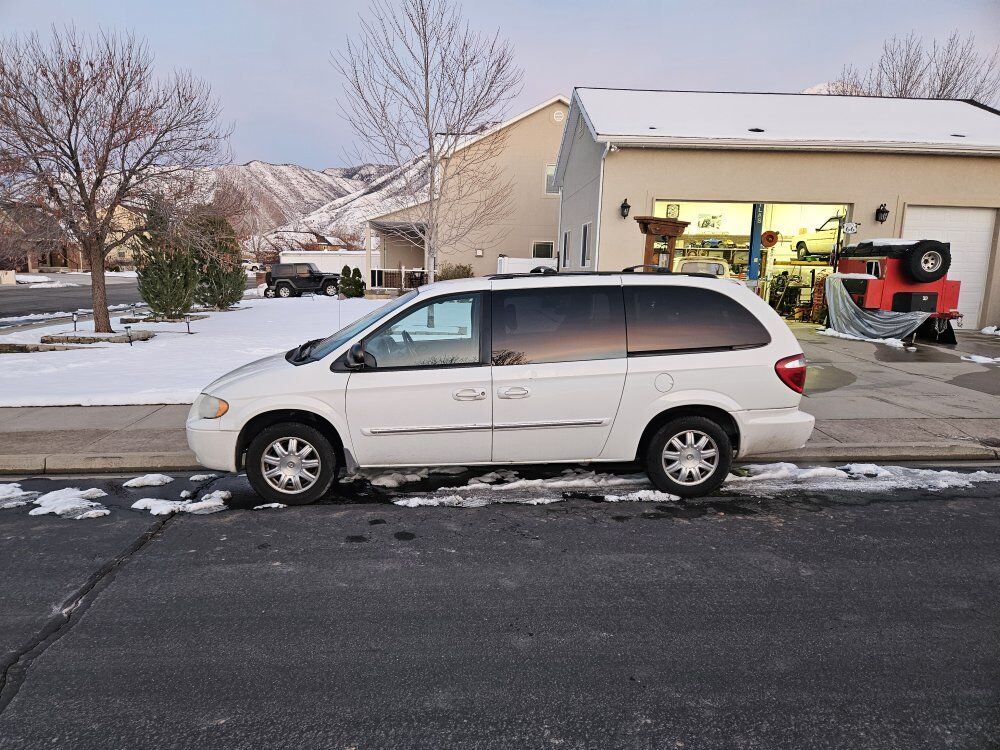 2007 CHRYSLER TOWN AND COUNTRY