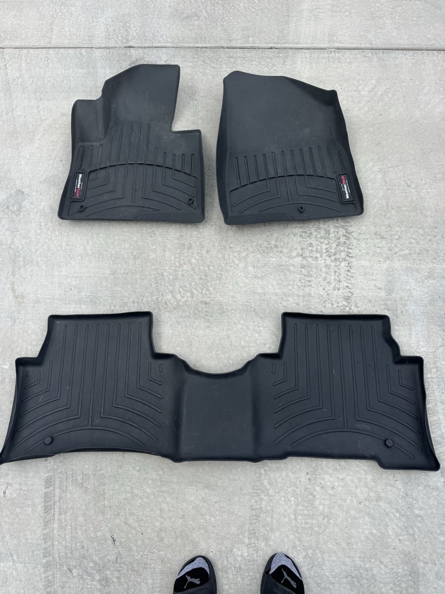 WeatherTech floor mats Hyundai Santa Fe Third Gen (2013–2018)