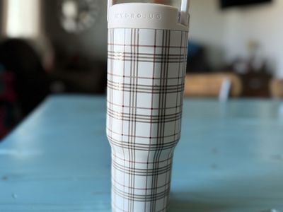 New HYDROJUG Sport Blair 32oz Plaid Insulated Water Bottle with Handle & Premium Grip Lid