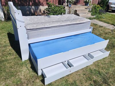 Twin Bed and 2nd pull-out bed with 3 storage drawers and LED strip-light