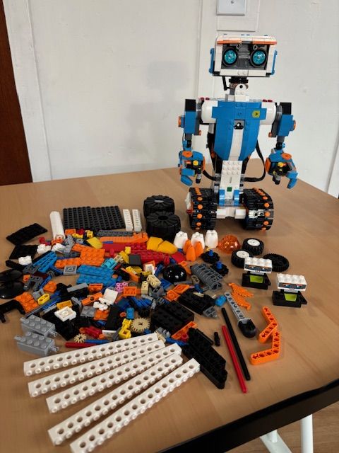 Lego BOOST: Creative Toolbox 17101