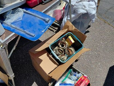 Pop Up Flash Yard Sale