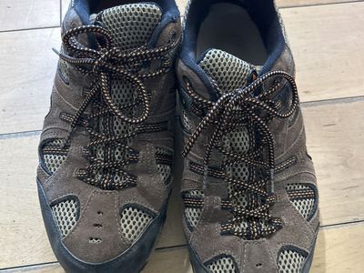 Pre-owned Men's Hiking Shoes - Brown Suede & Mesh size 12 us