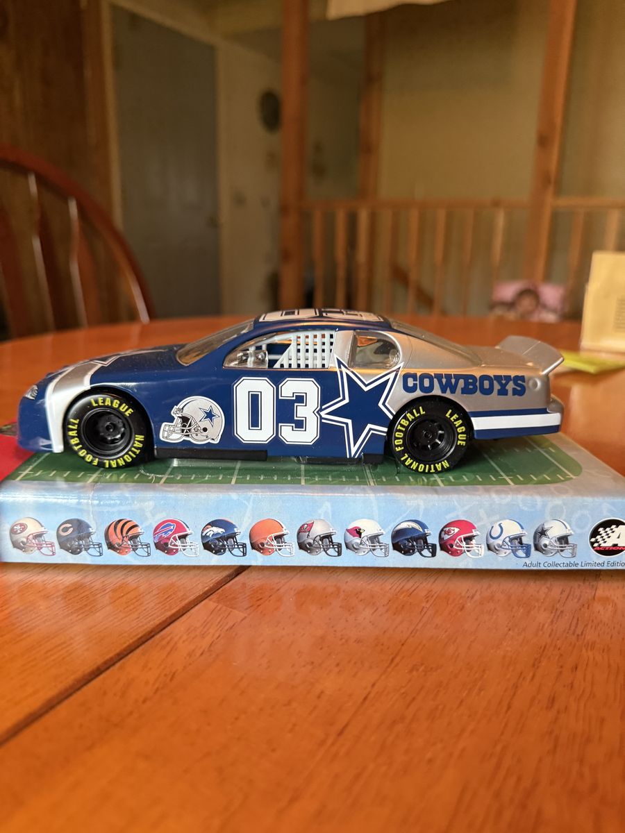 Dallas cowboys metal race car