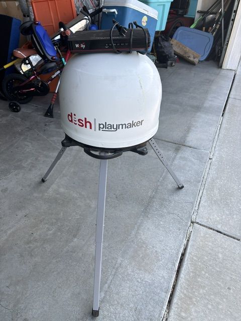 Dish Playmaker w/ Wally