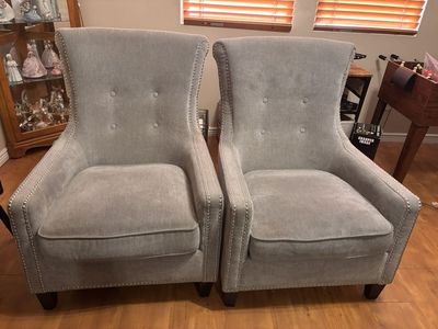 Chairs In excellent Condition.