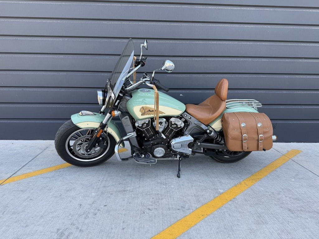 2018 Indian Motorcycle® Scout® ABS Willow Green / Ivory Cream / Gold Pinstripe