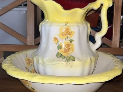 Antique 70s Arnel Ceramic Pitcher And Basin Set