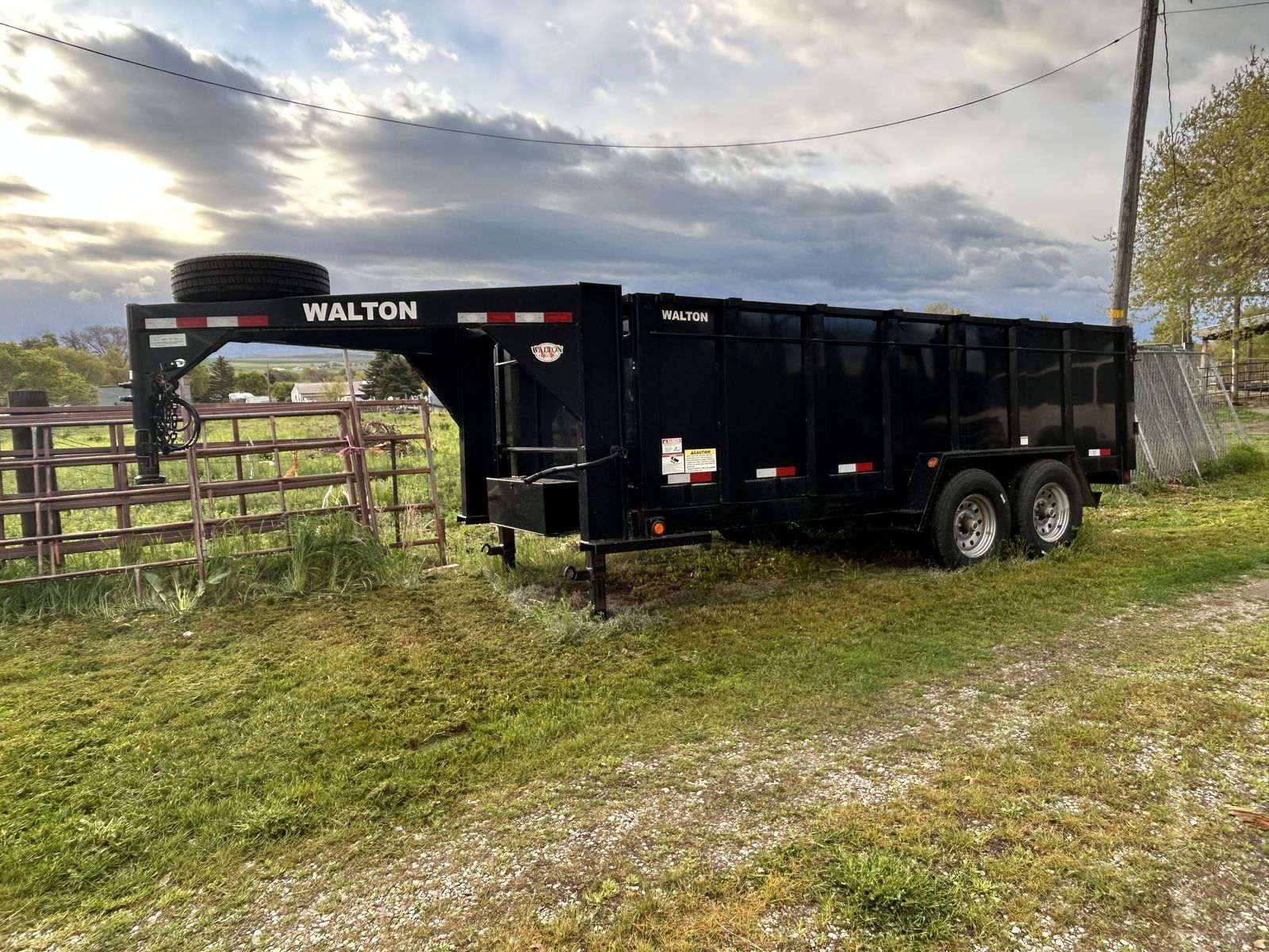 Walton 14k 16' Gooseneck Dump Trailer