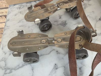 Vintage Chicago Roller Skates with Adjustable Metal Plate & Leather Straps - Size 9, Original Wheels