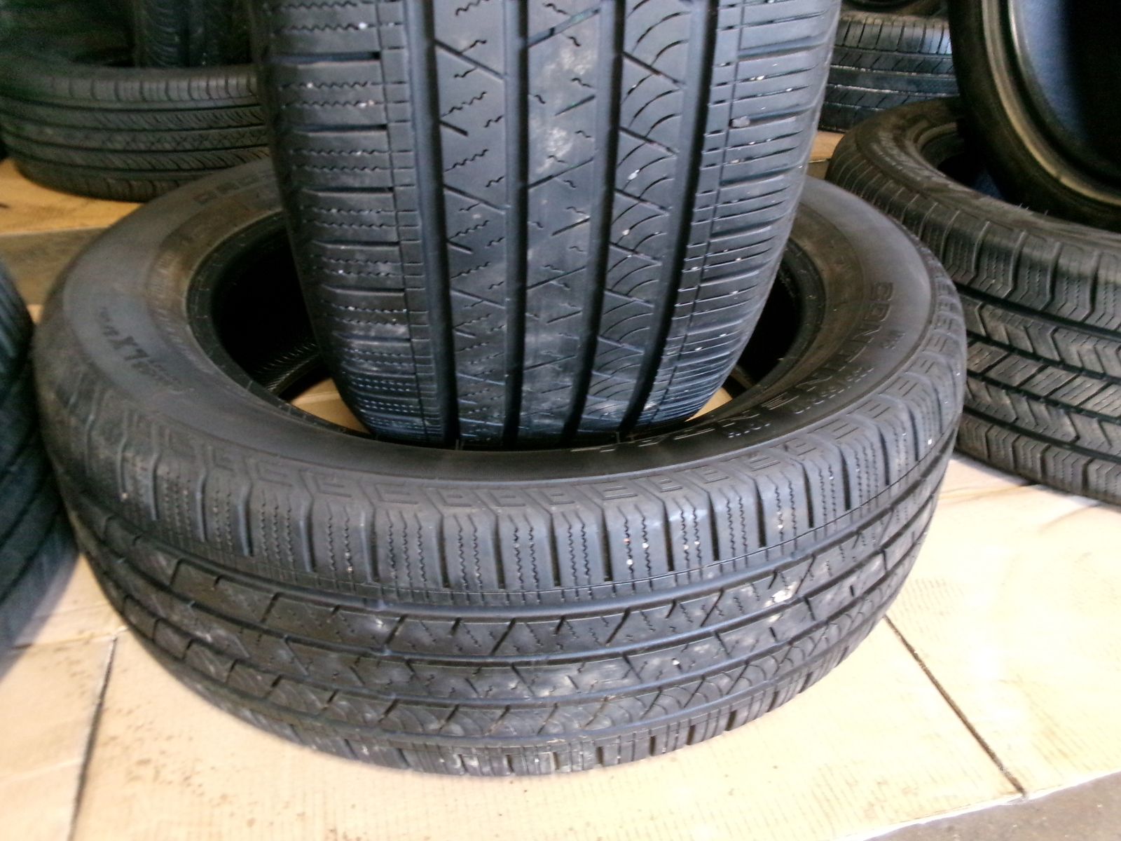235/55R19CONTINRTAL CROSSCONTACT PAIR OF TWO USED TIRES