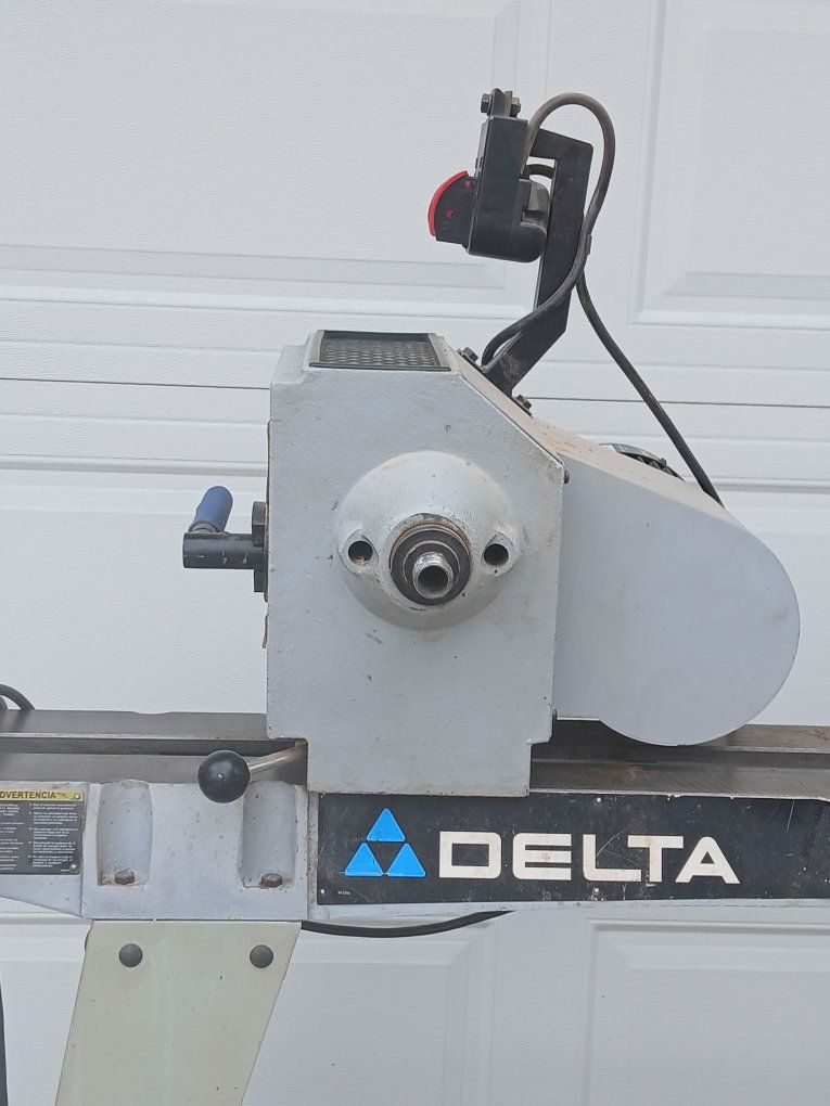 Lathe Delta 1440